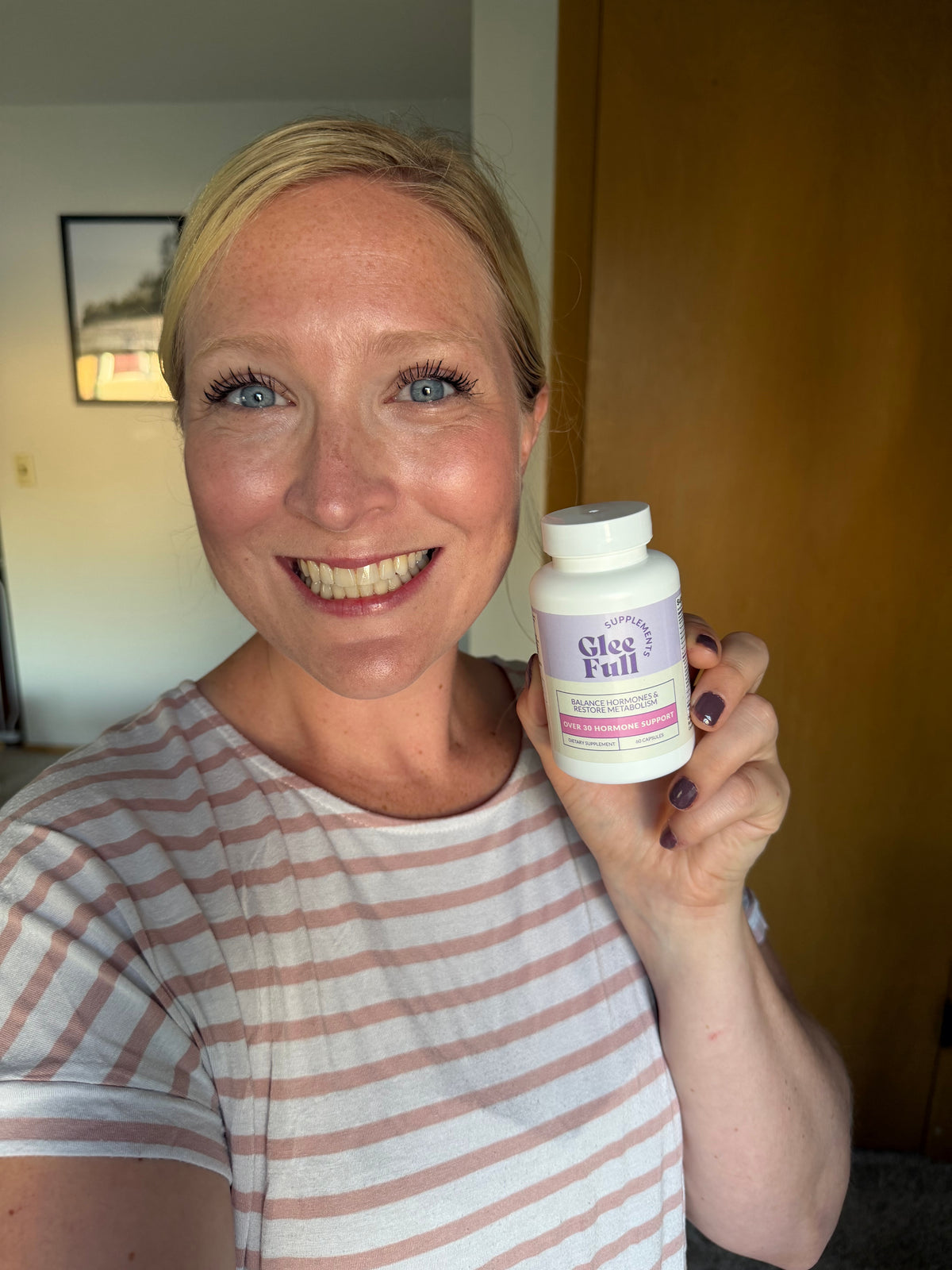 Gleefull affiliate holding product